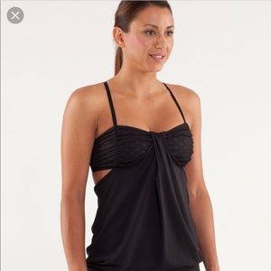 Lululemon hot but not tank